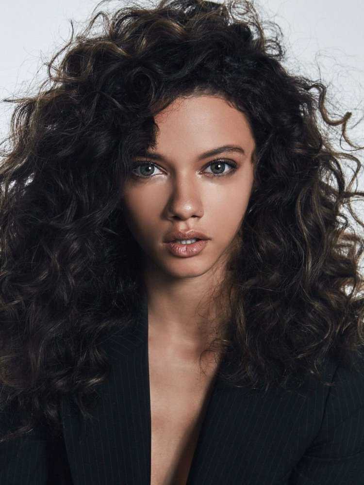 Marina Nery модель