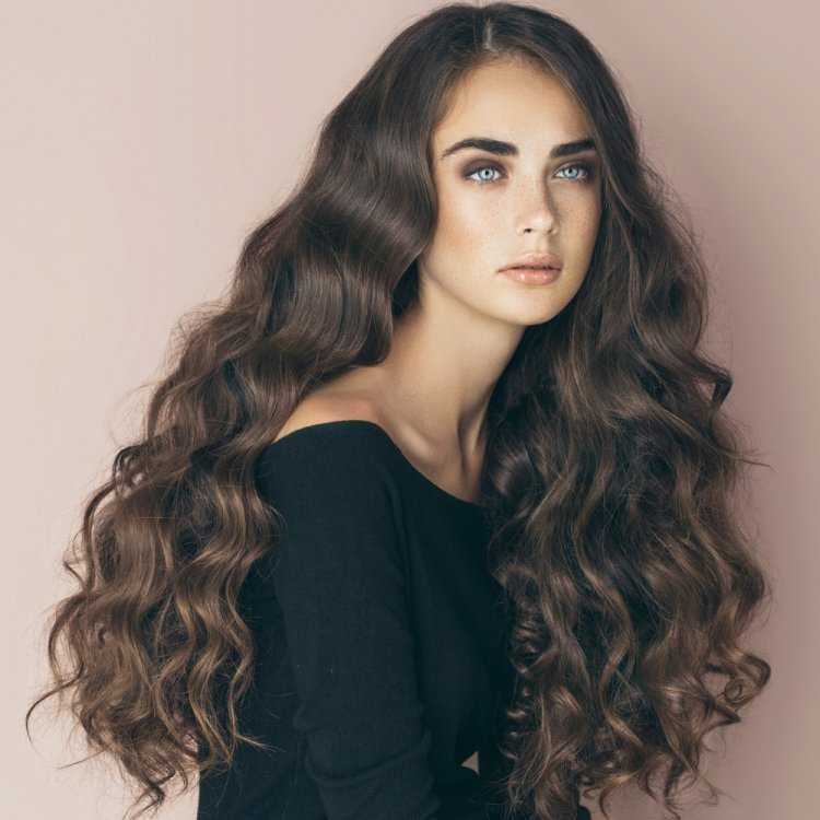 Красивые длинные ухоженные волосы