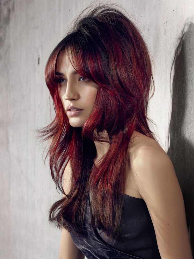 Стрижка волчица на длинные волосы