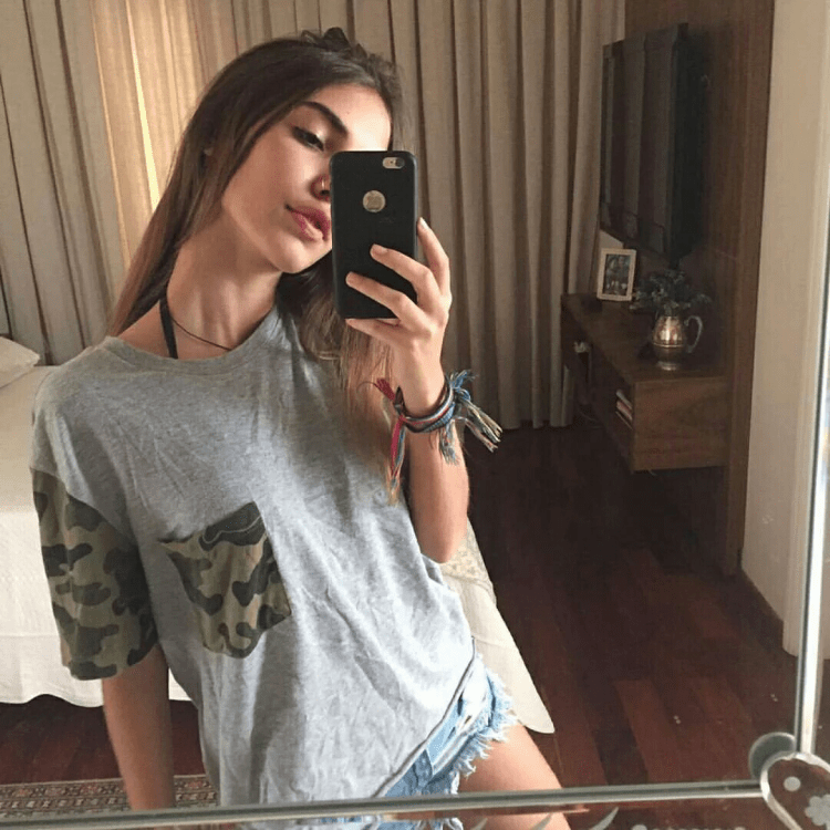 Селфи в домашней одежде