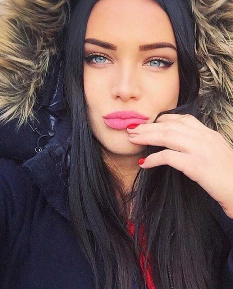 Даша Деревянкина селфи