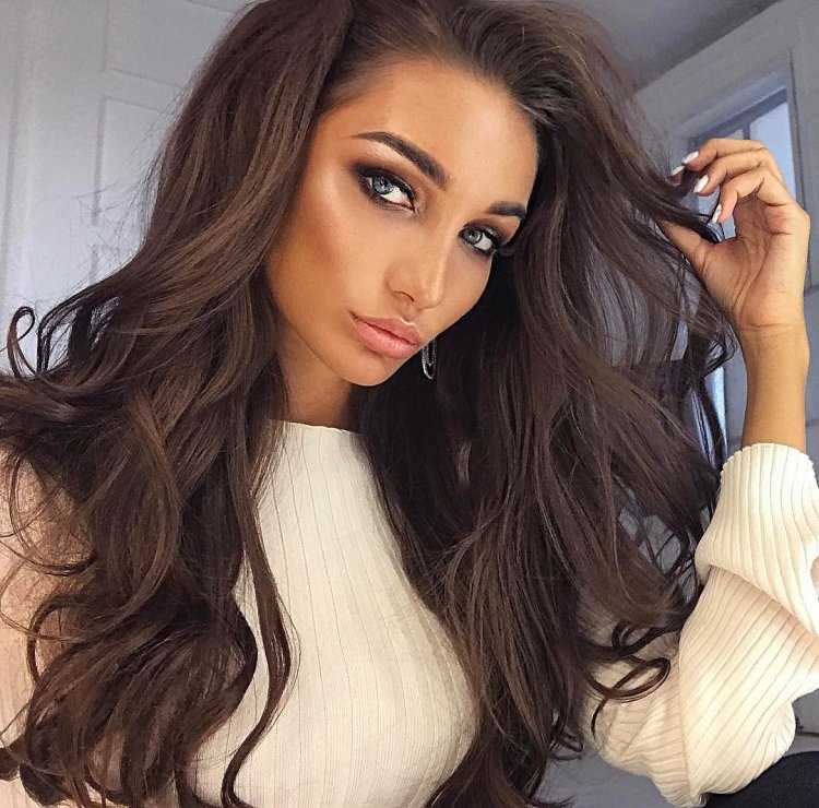 Аника Фарид