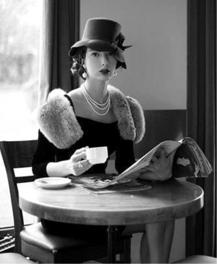 Француженка в шляпке