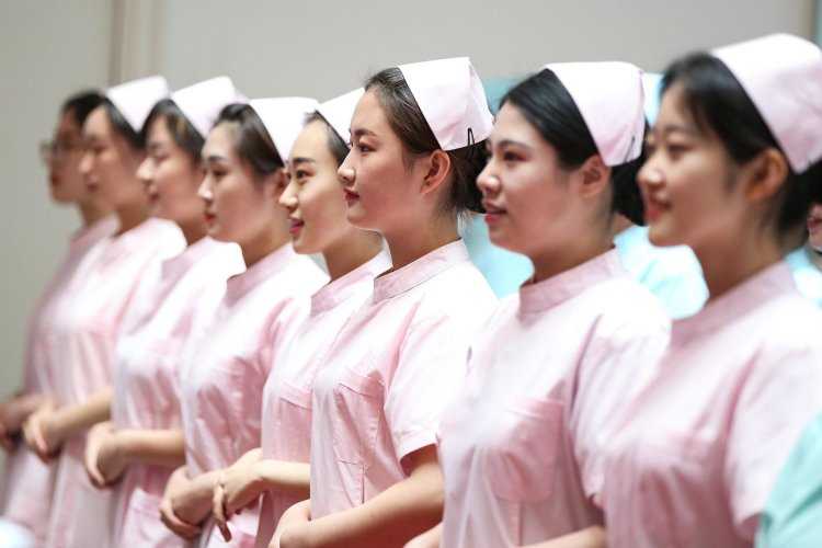 Китайская медсестра