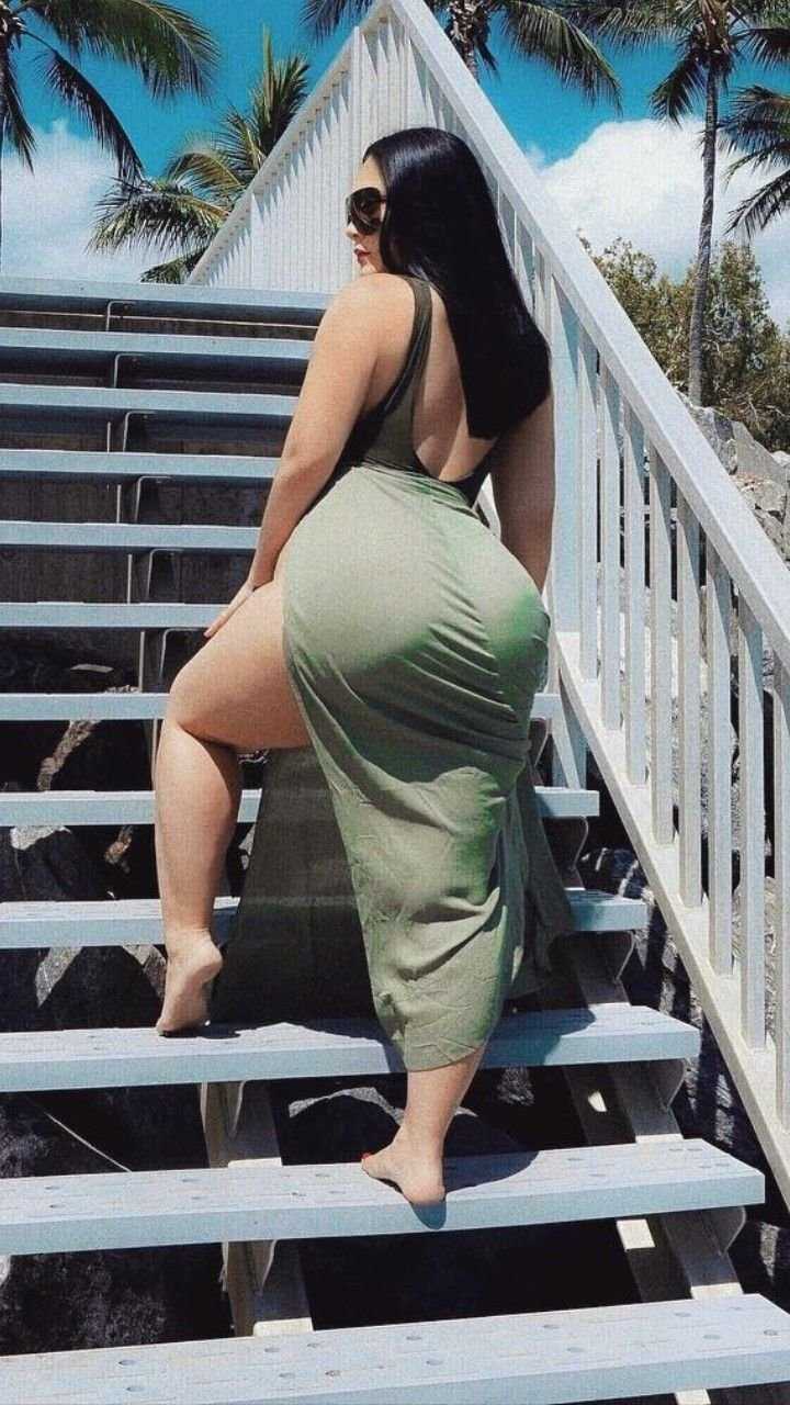 Сандра Арабьян booty