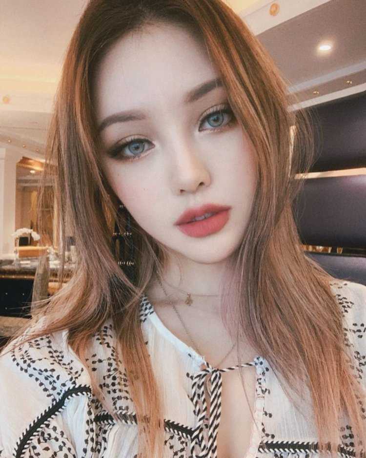 Pony блоггер корейский