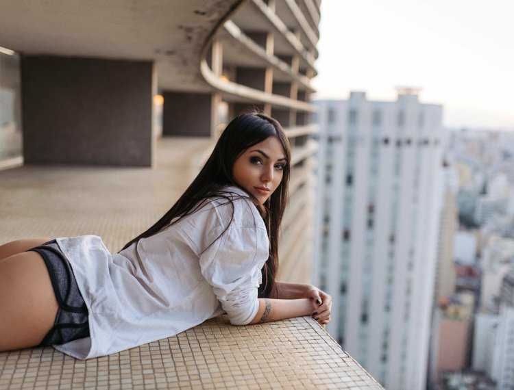 Миниатюрные девушки