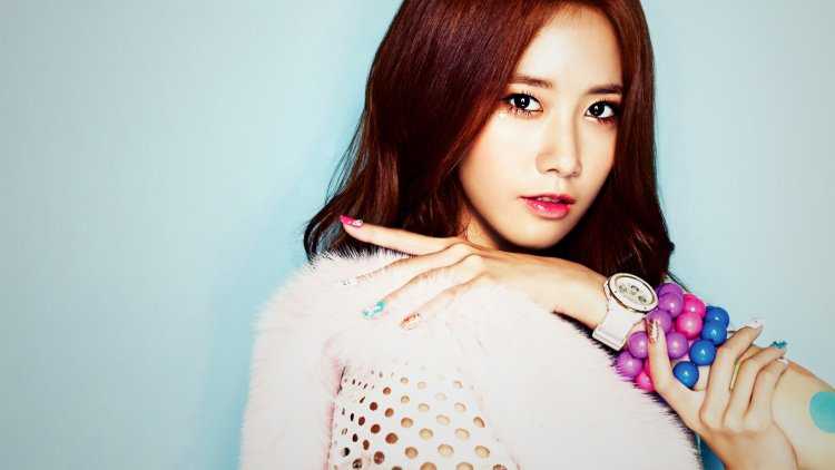 Ёну корейская певица