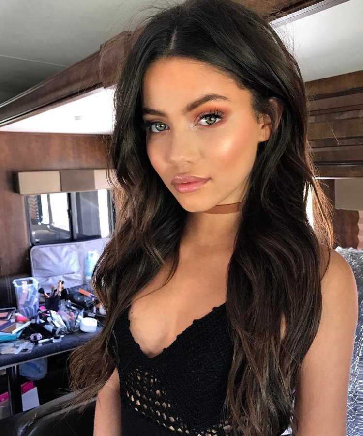 Адриана Мишель модель