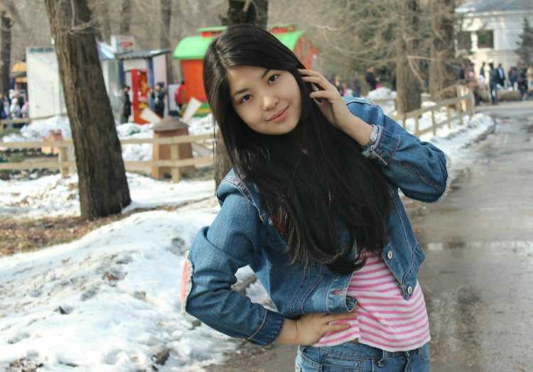 Казашка Камилла Жолмухамбетова