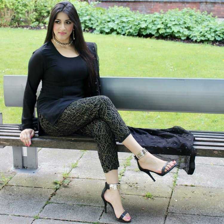 Армянки босиком