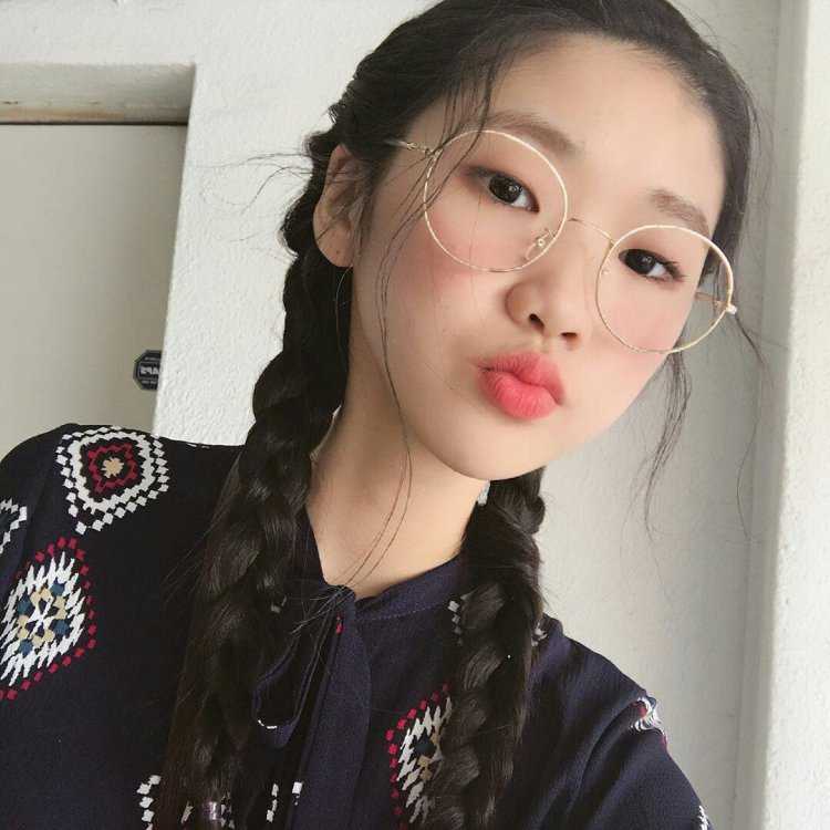 Тумблер ulzzang без макияжа