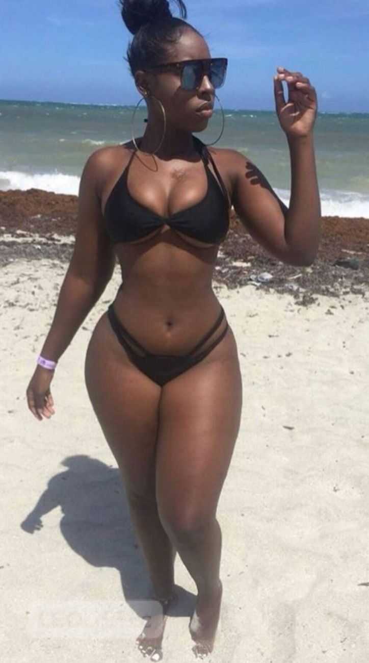 Bria myles в белье