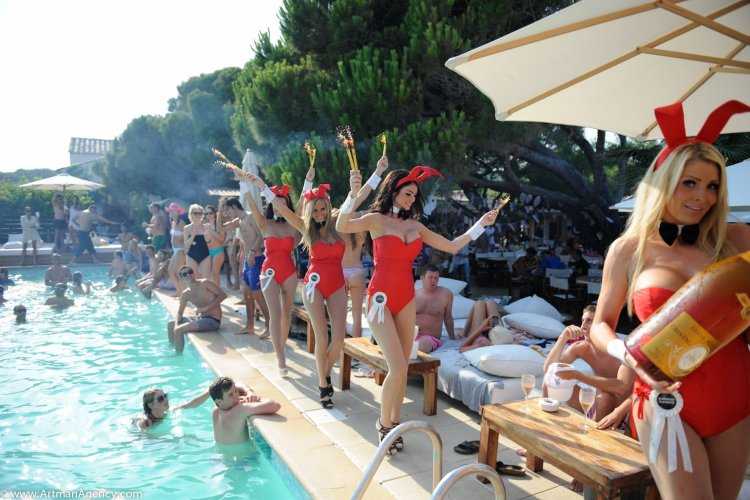 Никки Бич сен-тропе