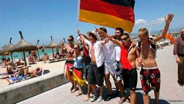 Немцы туристы