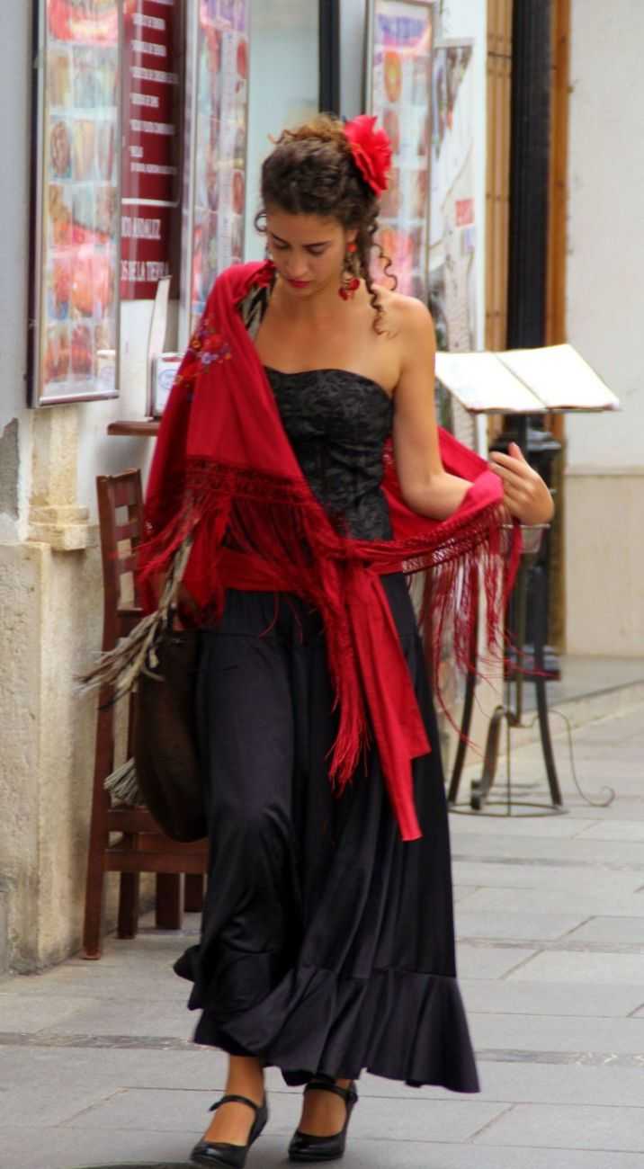 "Девушка с букетом" 1933 Лебедев