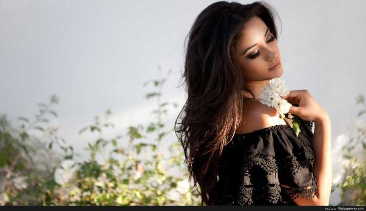 Нежные девушки брюнетки20