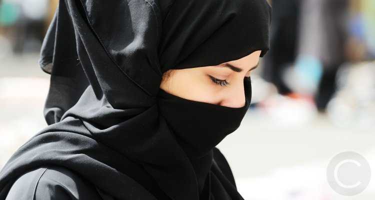 Красивые мусульманки в парандже