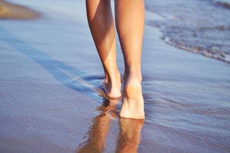 Ноги по песку