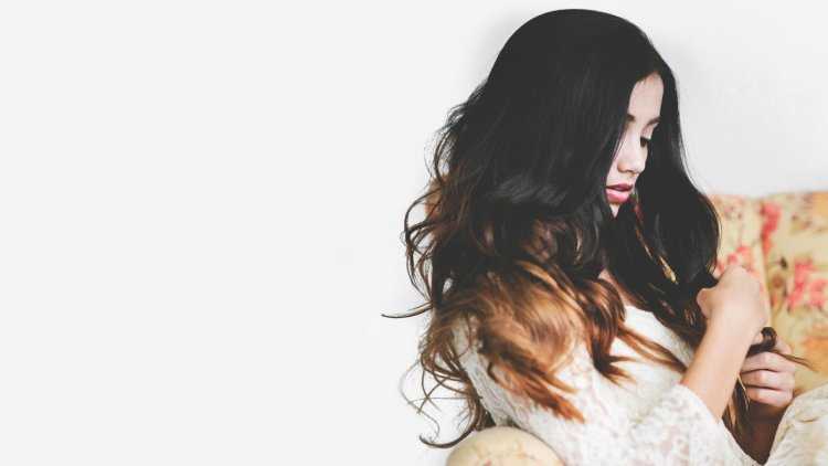 Emily Rudd кадык