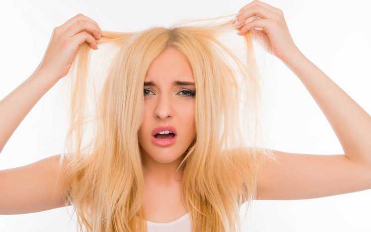 Обесцвеченные волосы