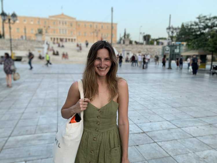 Гречанки девушки на улице