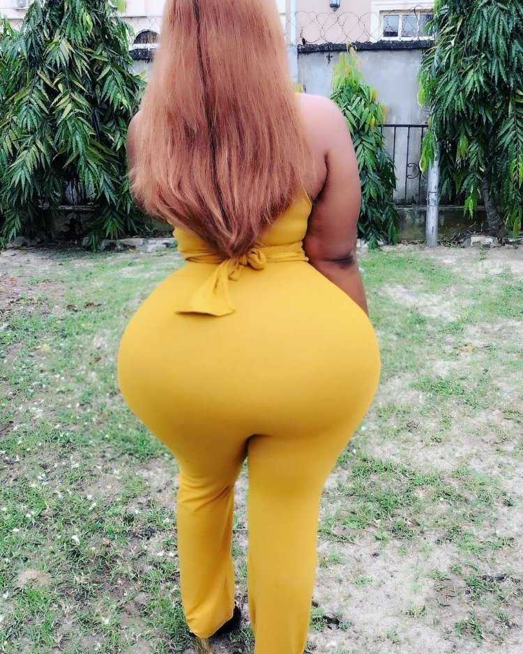 Соблазнительная София Андерсон с большой пятнистой попкой