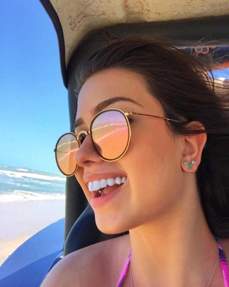 Селфи девушек на солнце