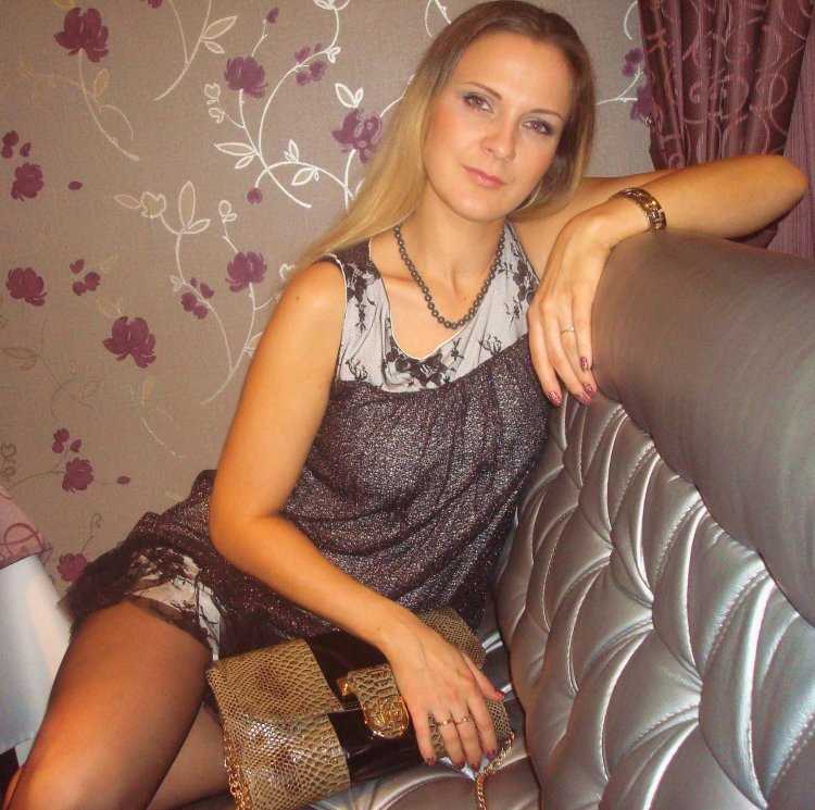 Одинокие женщины из соцсетей