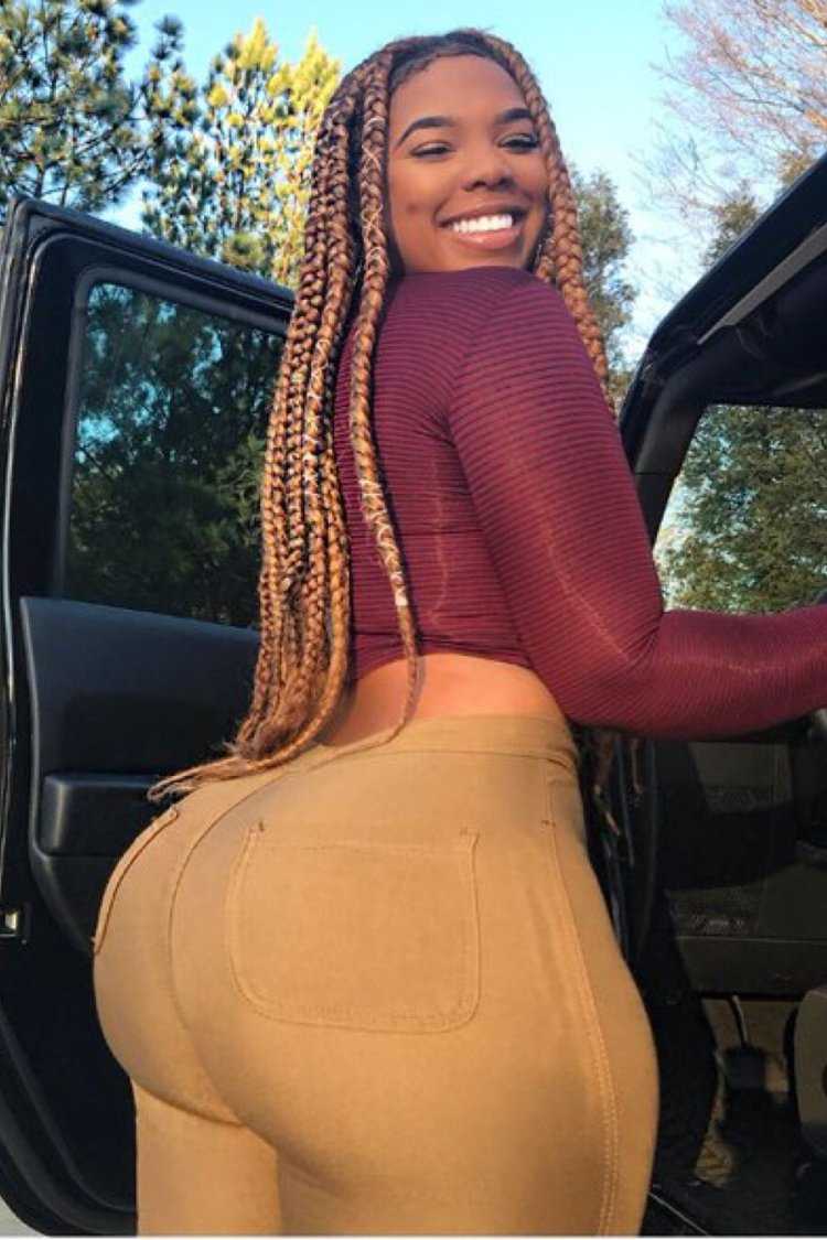 Огромные задницы домашние