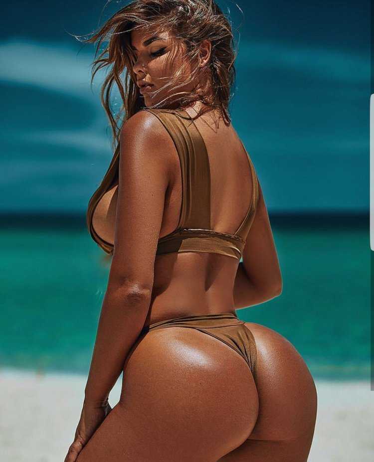 Красивые большие попы женщин