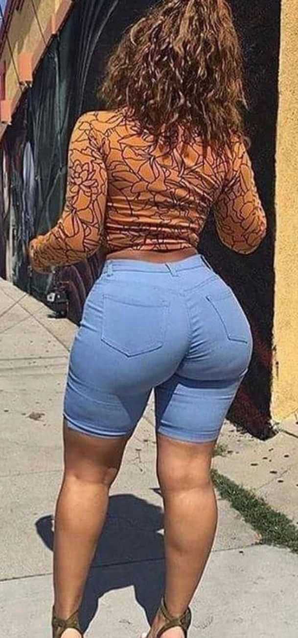 Огромная кубинская жопа