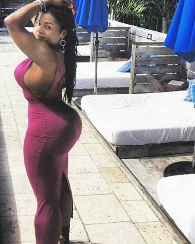 Женщины с большими бедрами