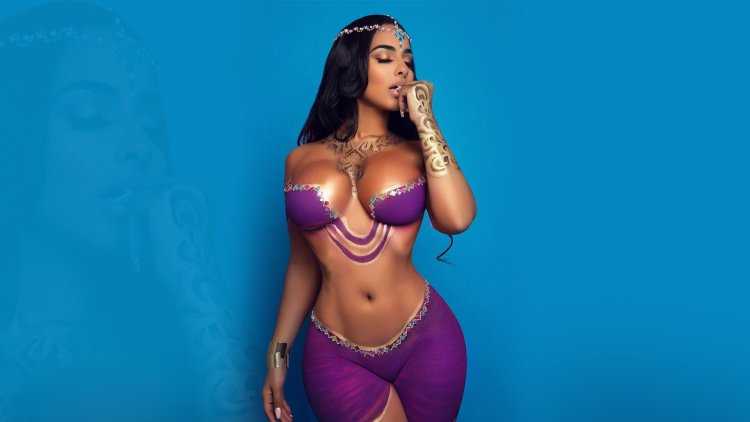 Ayisha Diaz грудь