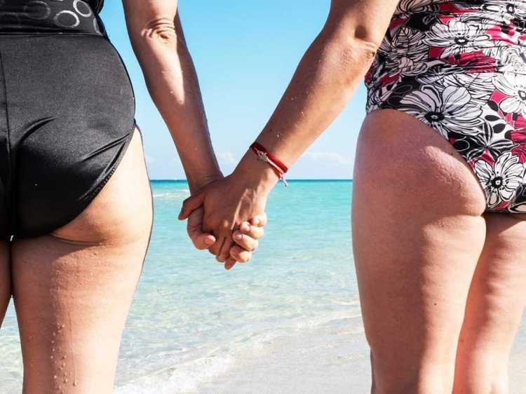 Старушки целлюлитные вна пляже