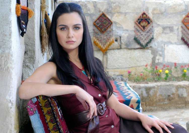 Турецкие сериалы с бирче Акалай