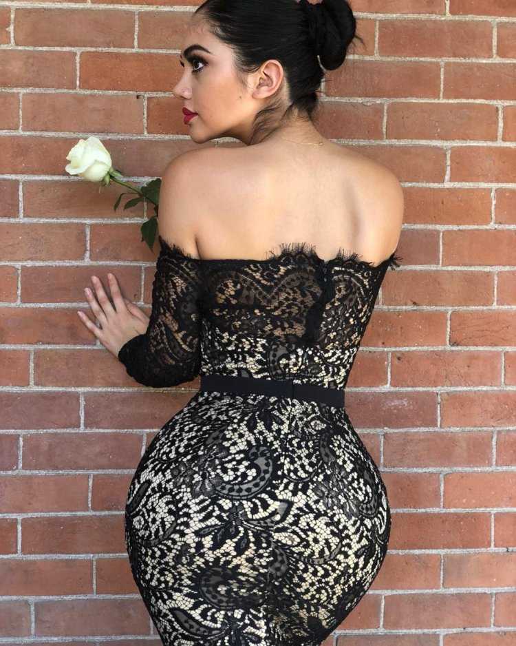 Jailyne Ojeda в платье