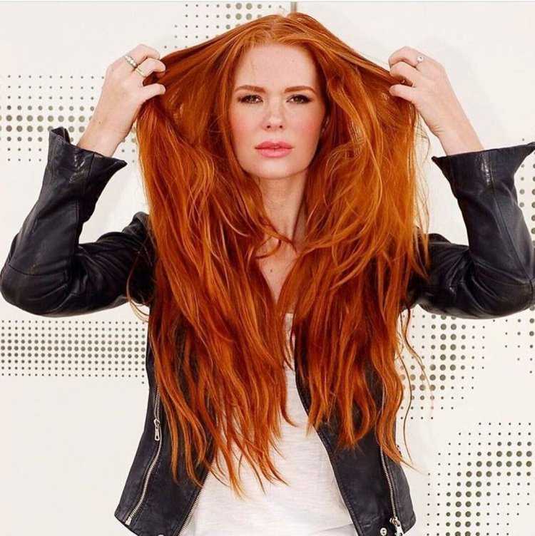 Длинные рыжие волосы