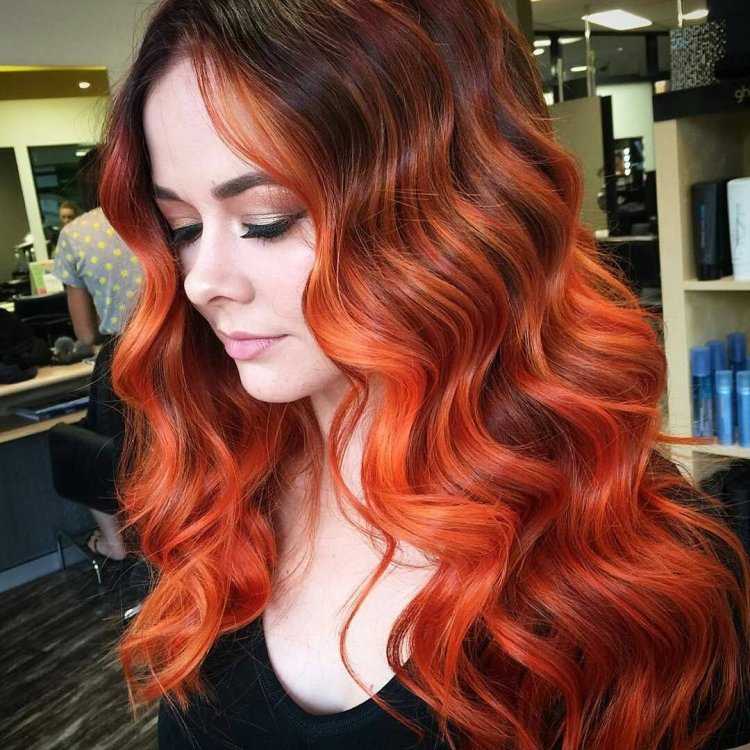 Рыжее омбре на темные кудрявые волосы