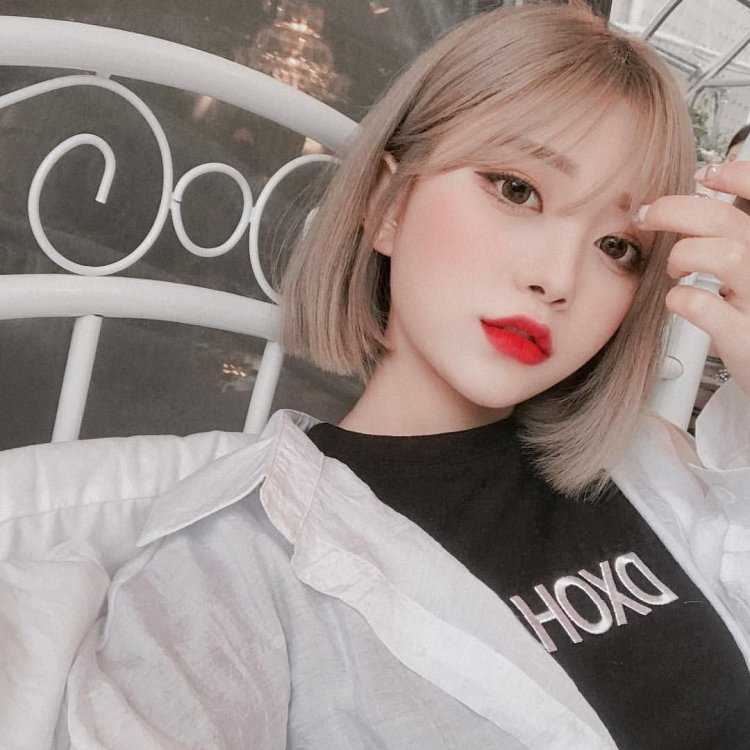 Улззанг герл Корея с короткими волосами