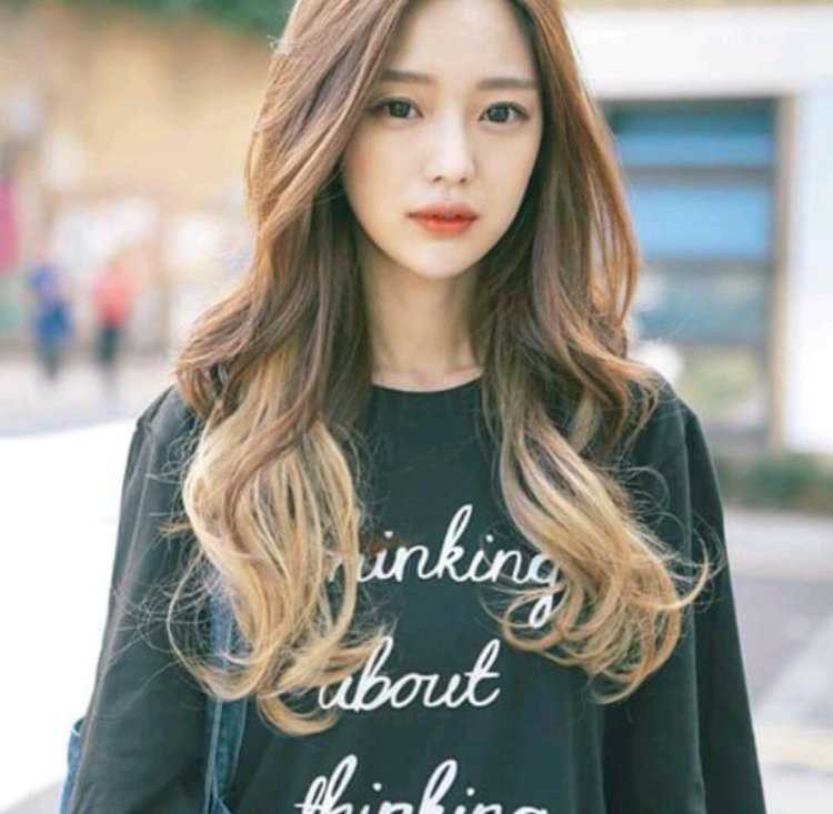 Азиатки с русыми волосами