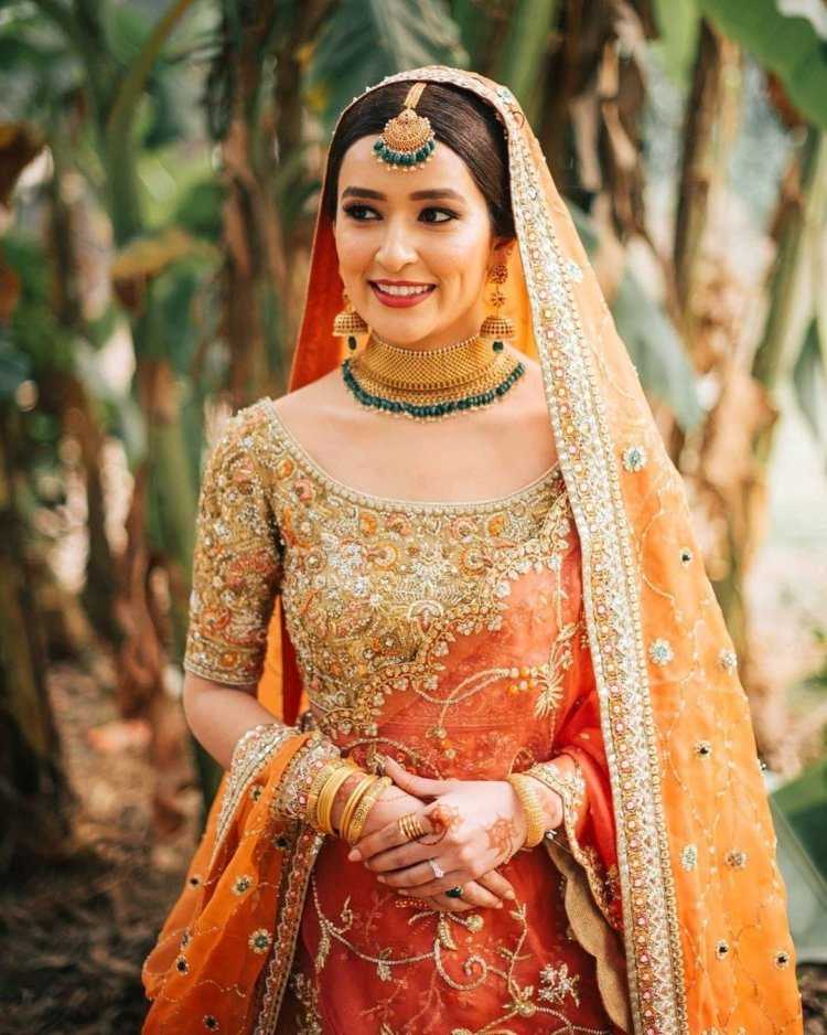 Пакистанка и индианка11