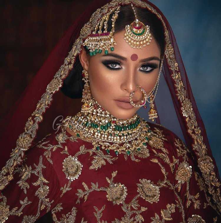 Макияж индийский и наряд