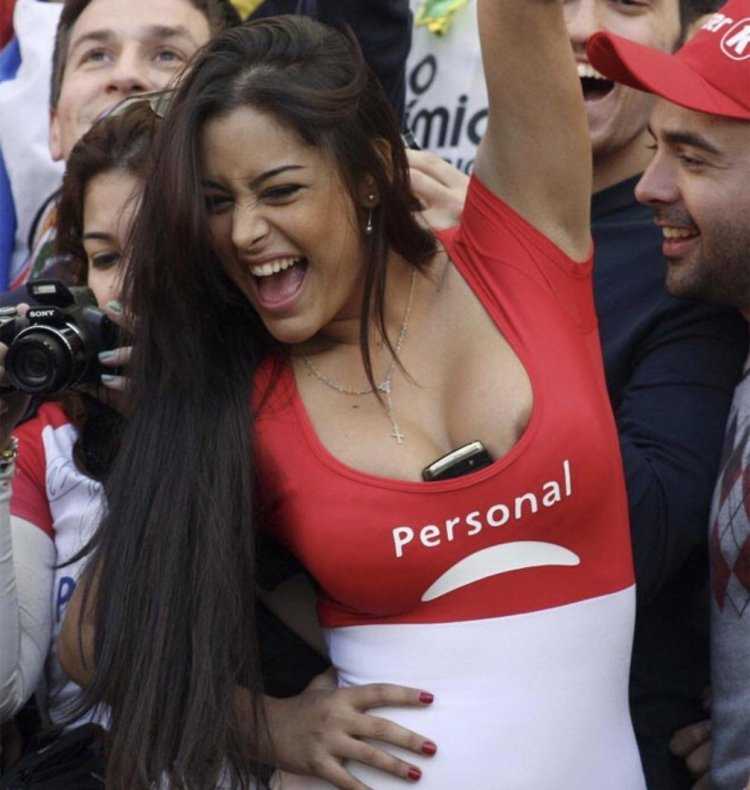 Лариса Рикельме Larissa Riquelme