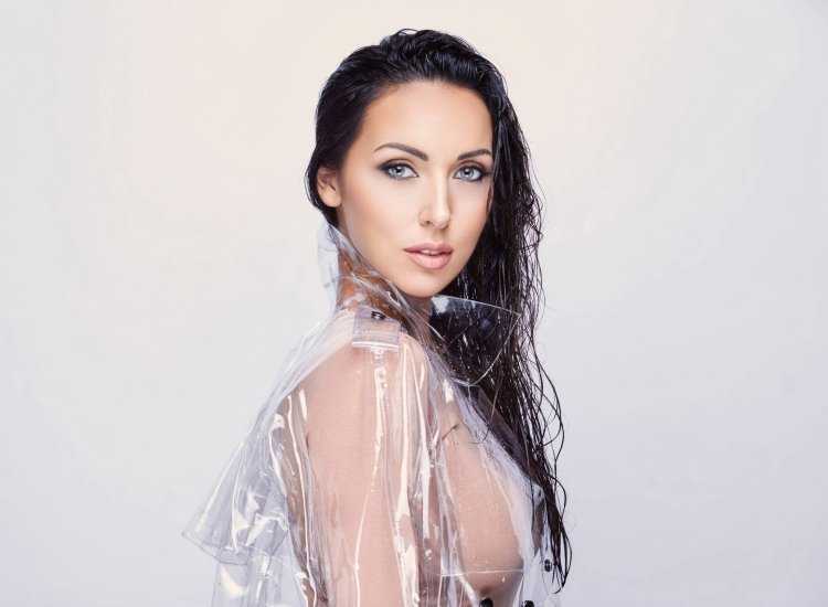 Алсу Сафина обнажилась