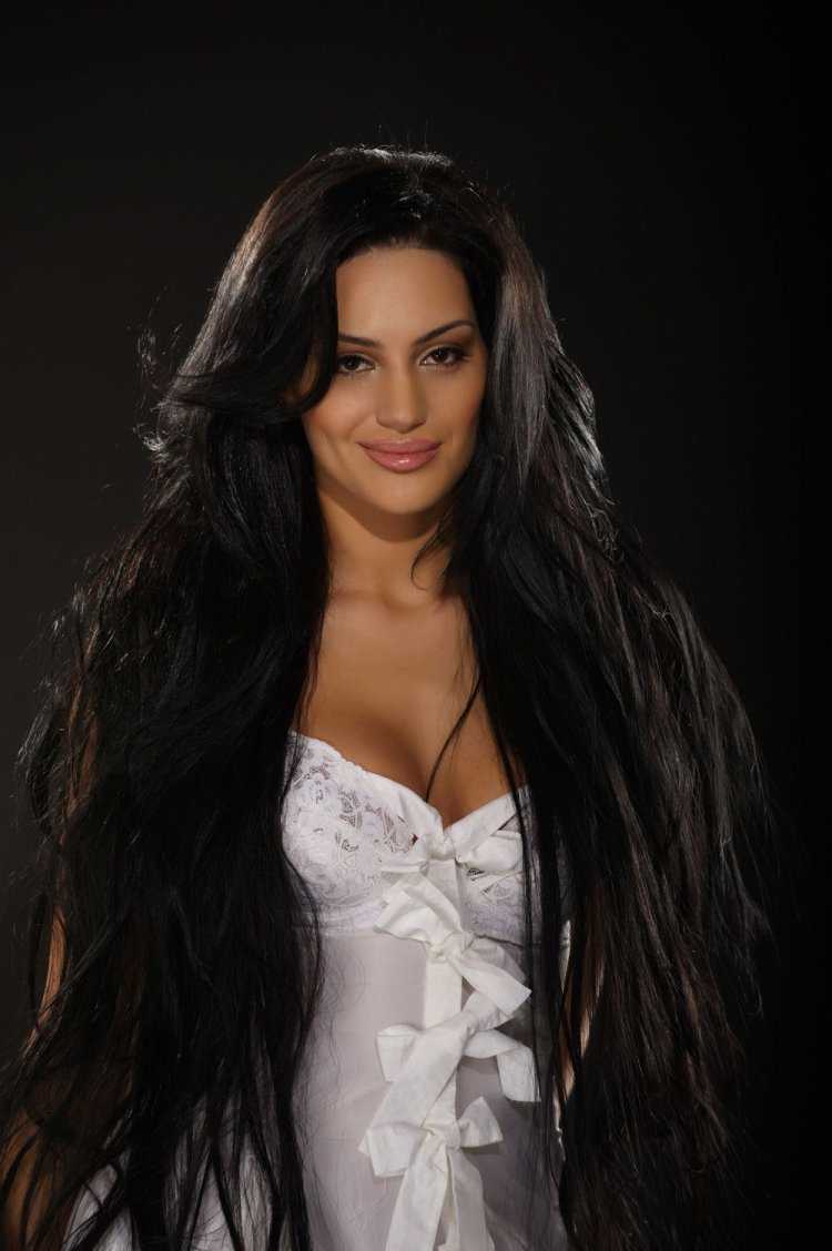 Ева Ривас Максим