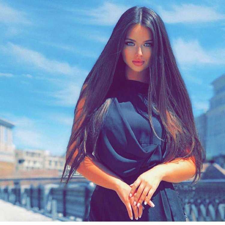 Певица с длинными волосами русская брюнетка21
