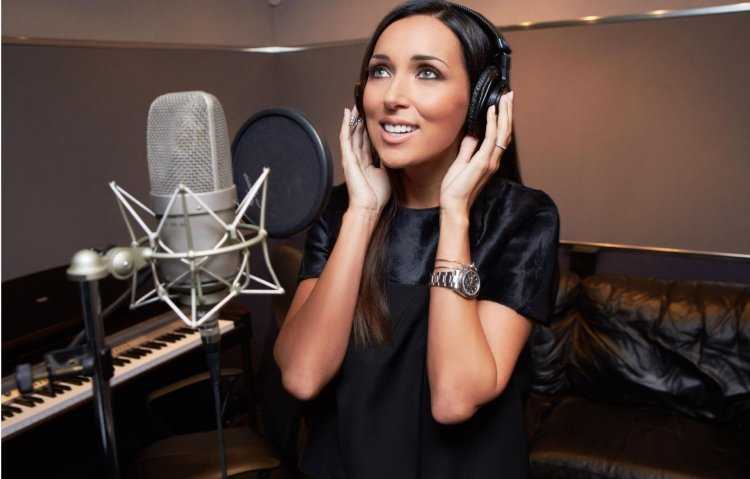 Алсу певица