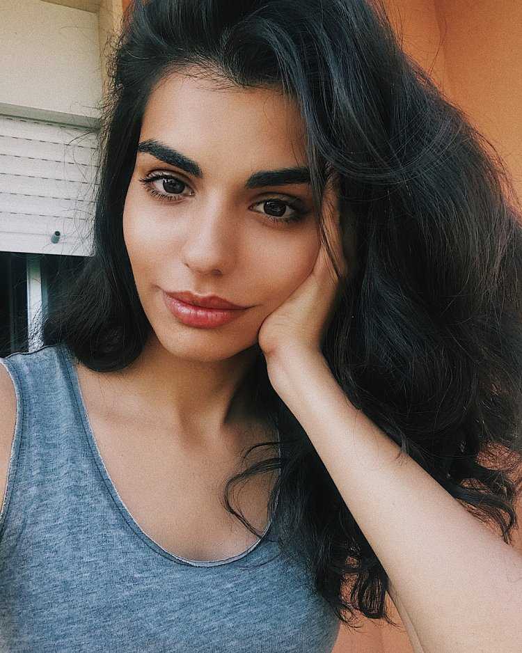 Брови армянок