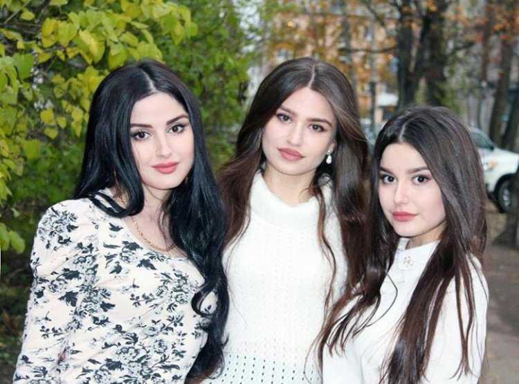 Мишель Мендес плюс сайз